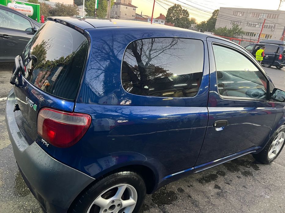 TOYOTA Yaris 2000 — imagine 4