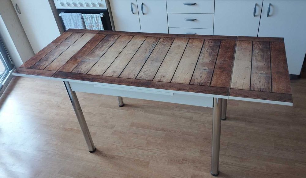 Masa extensibila cu blat sticla de 110x70cm, noua