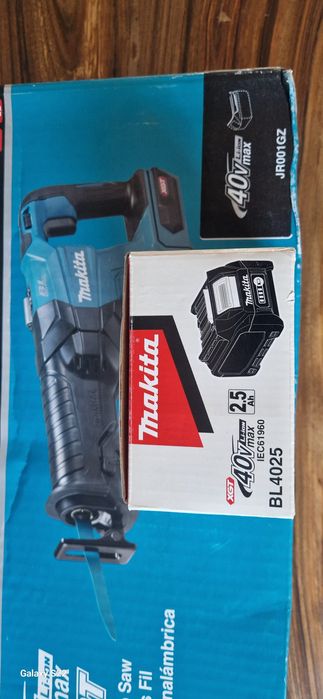 Makita circular ,ferestrau sabie pe acumulatori