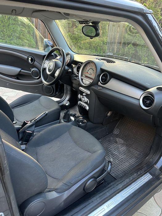 Mini Cooper One * Inmatriculat * 1.6 Benzina *