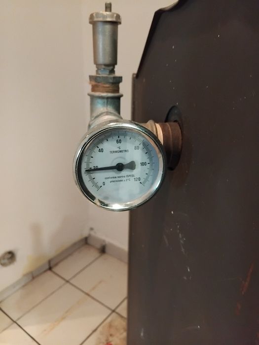 Камина твърдо гориво