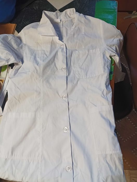 Работни престилки синьо и бяло