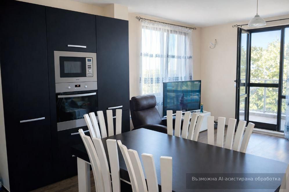 Дава се под наем Тристаен апартамент в Варна, Галата - 100 кв.м за 598.23 € - Снимка #1