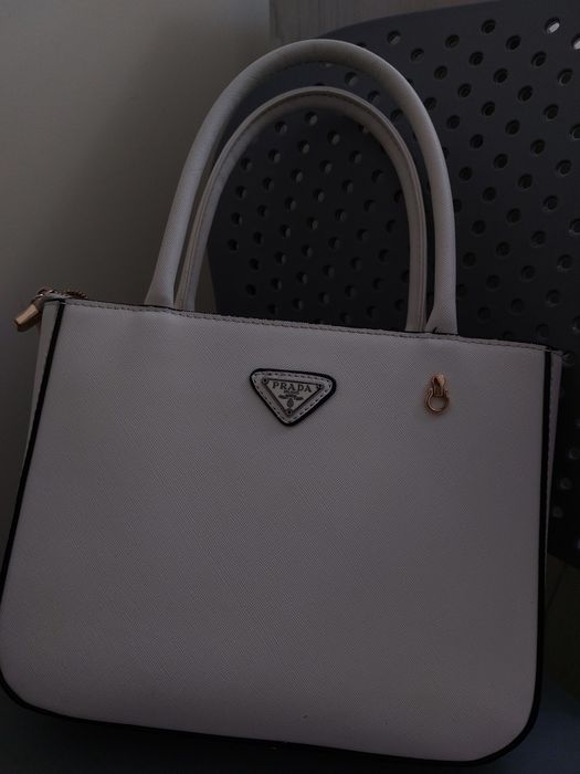 белая сумка для девушек