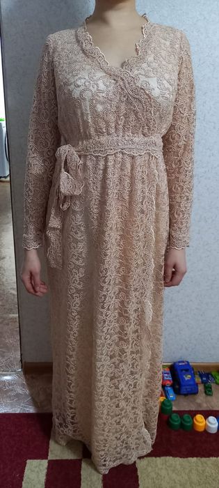 Платье длиною в пол