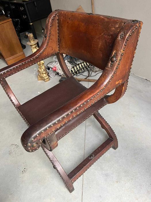 Scaun Savonarola antic!