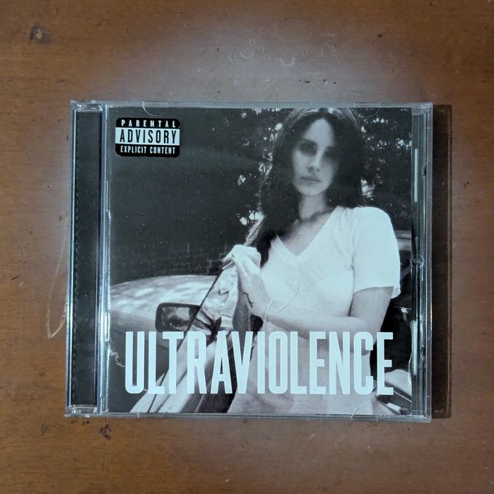 Альбом CD-диск Lana Del Rey – Ultraviolence + CD-проигрыватель