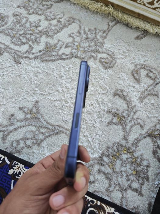 Iphon 17 Pro Blue