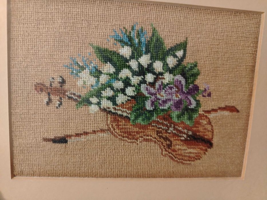 Tablou cusut cu rama 22.5x19cm