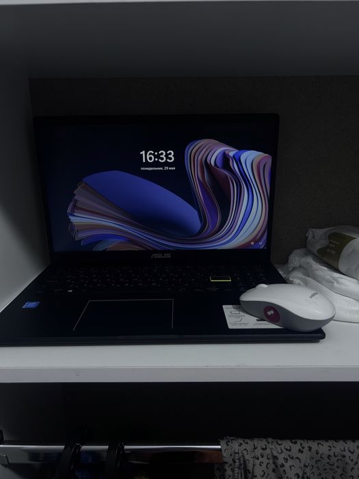 ноутбук Asus