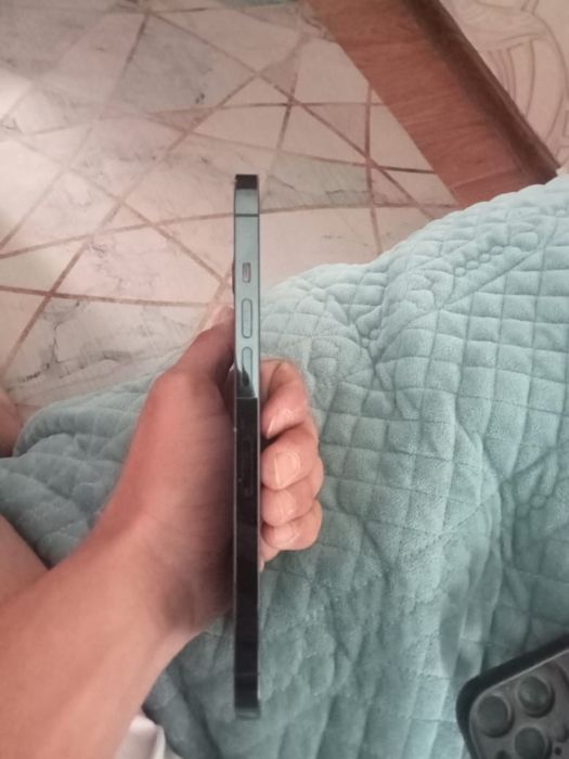 Продам айфон 12 про макс