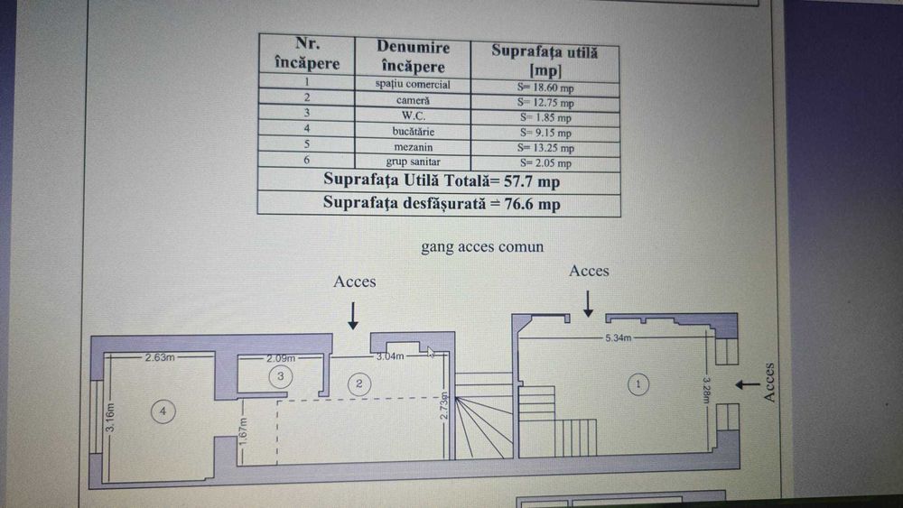 Vând apartament în centru împărțit în 2 garsoniere