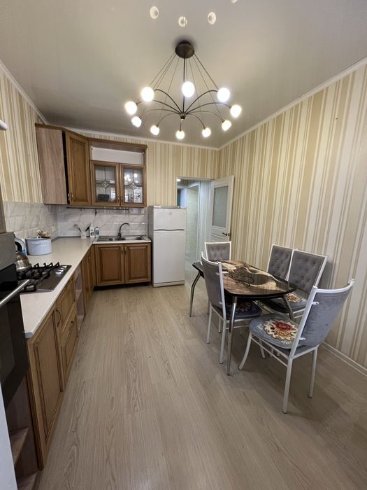 Продам 4-х комн квартиру