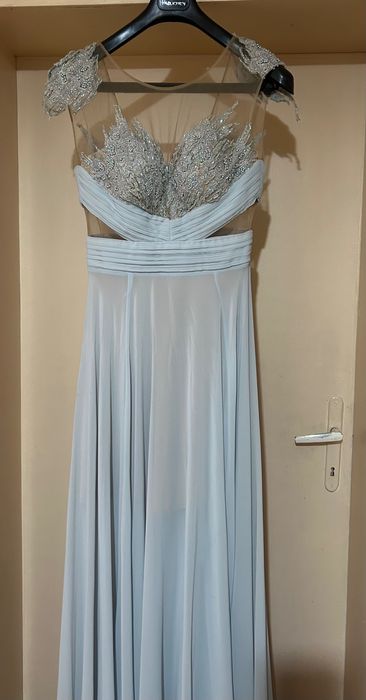 Продавам бледо синя официална рокля