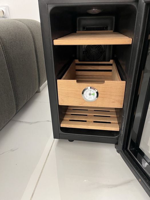 Хумидор за пури 23 литра