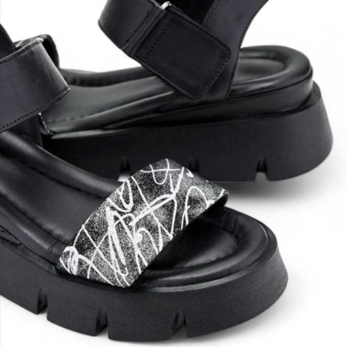 ПРОМО! Сандали на платформа от естествена кожа с атрактивен дизайн.