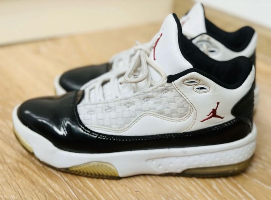 Jordan Max Aura 2