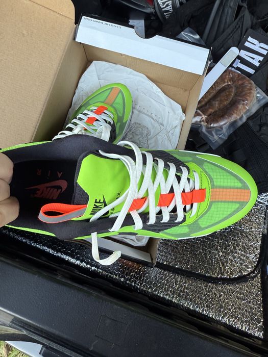 nike  номер 42.5  неразличимо от нови