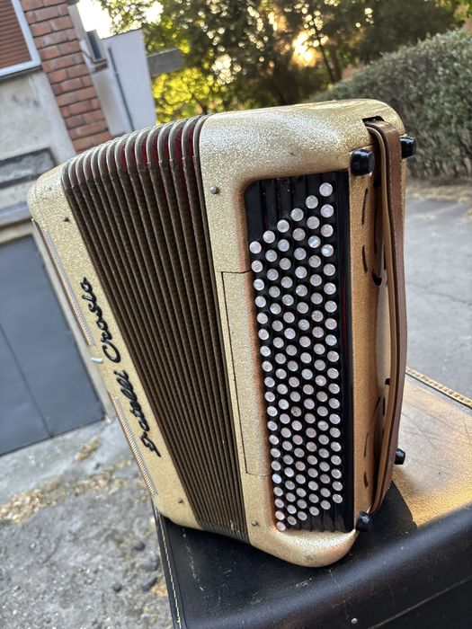 Acordeon  armonica italian cu Fratelio Crosio cu 120 de basi