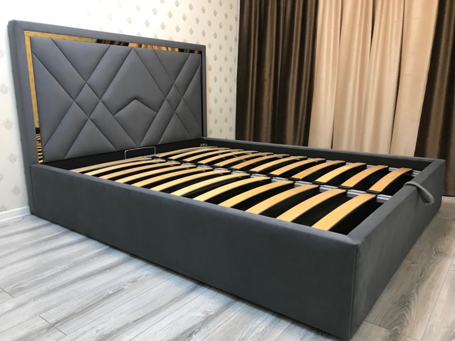 Кровати , разные