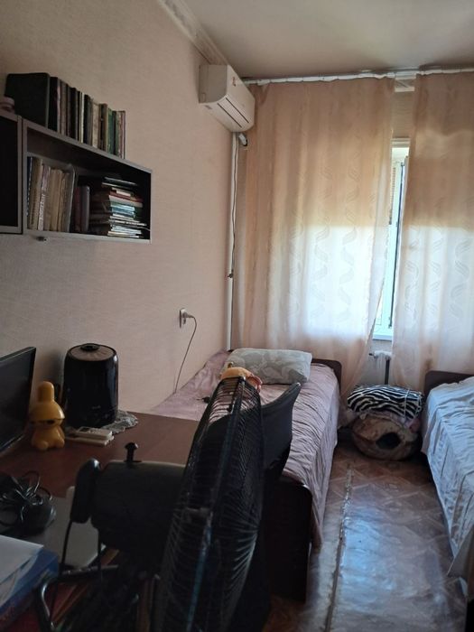 Продаю свою 4-х комнатную 4/5/5, Юнусабад 15кв