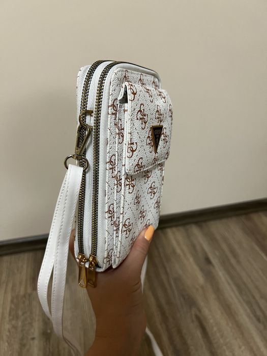 Чанта тип портмоне