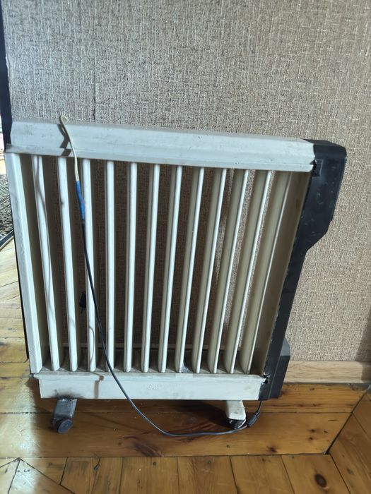 Продам б.у мебель из дерева