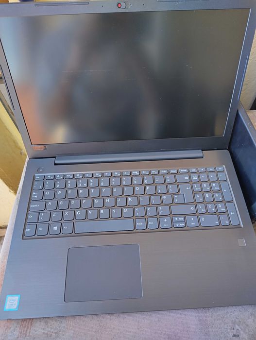 Lenovo V330 15.6" i5
