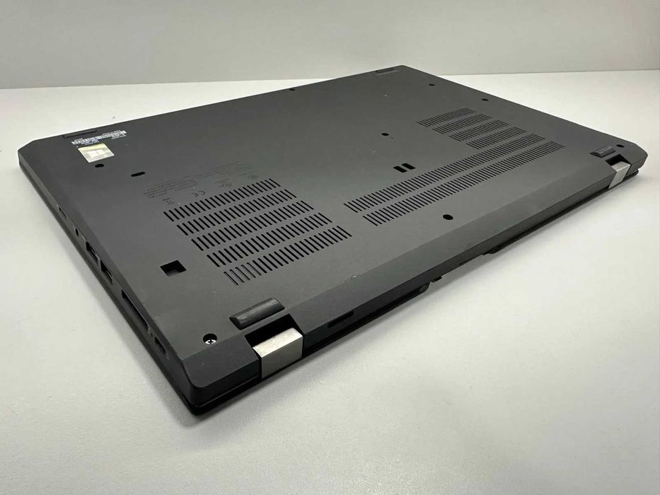 Laptop SH Lenovo Thinkpad P15s i7-1165G7 16gb ram SSD 512 Nvidia 4gb