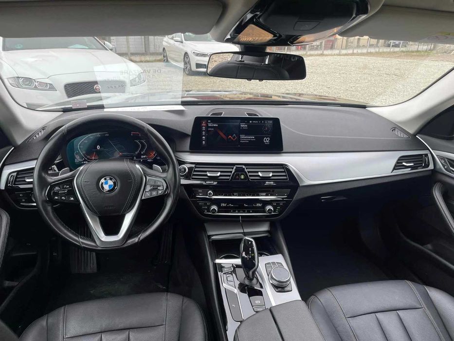 BMW 530 X-drive , Motor 3.0, 249 cp/an 2020/240k KM/Pret fix-20k euro!