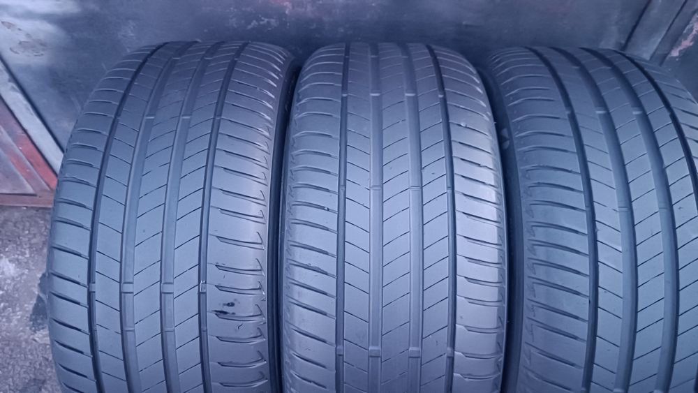 245/45/18 Bridgestone
