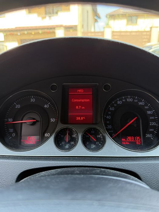 VW Passat B6 2.0 TDI BMP | CarPlay | Propietar unic