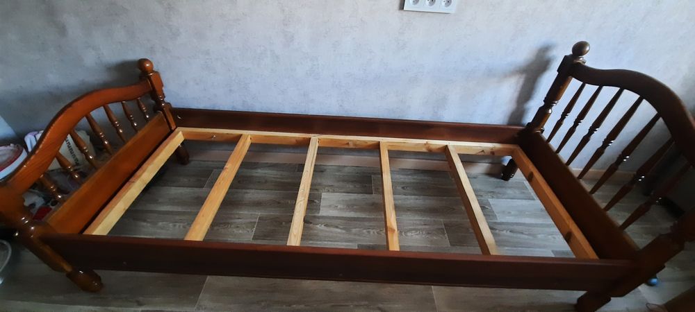 Кровать подростковая