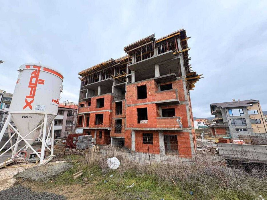 Тристаен апартамент