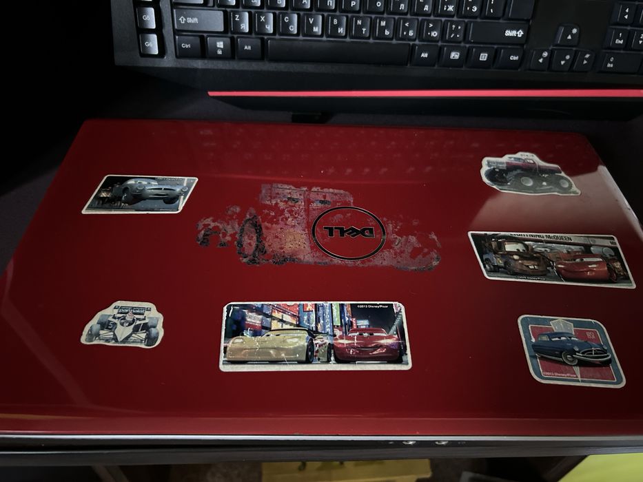 Ноутбук Dell Inspiron 1570
