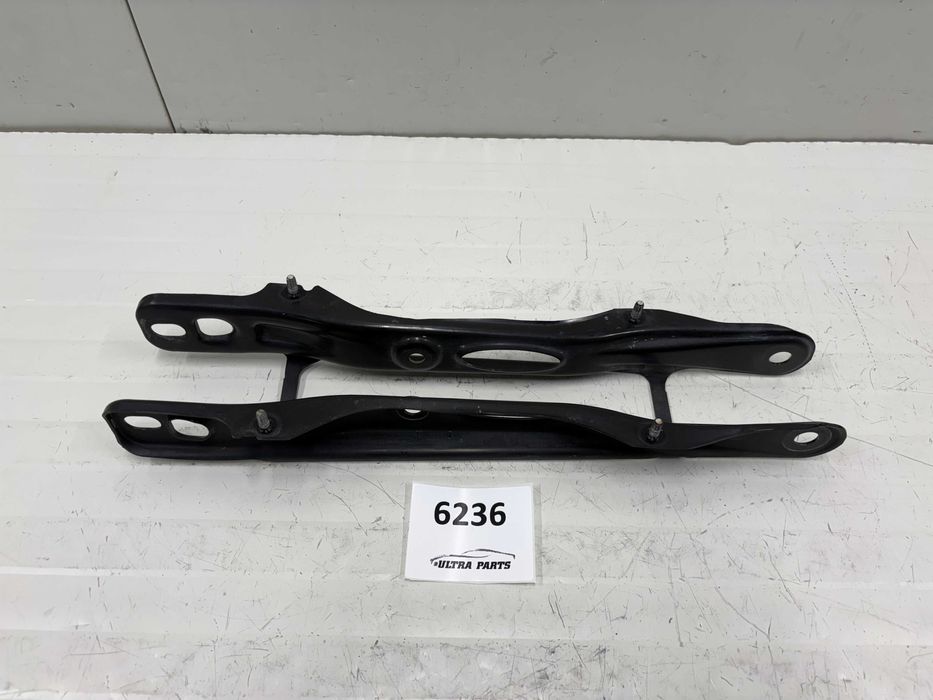 Заден ляв носач БМВ Заден десен носач БМВ