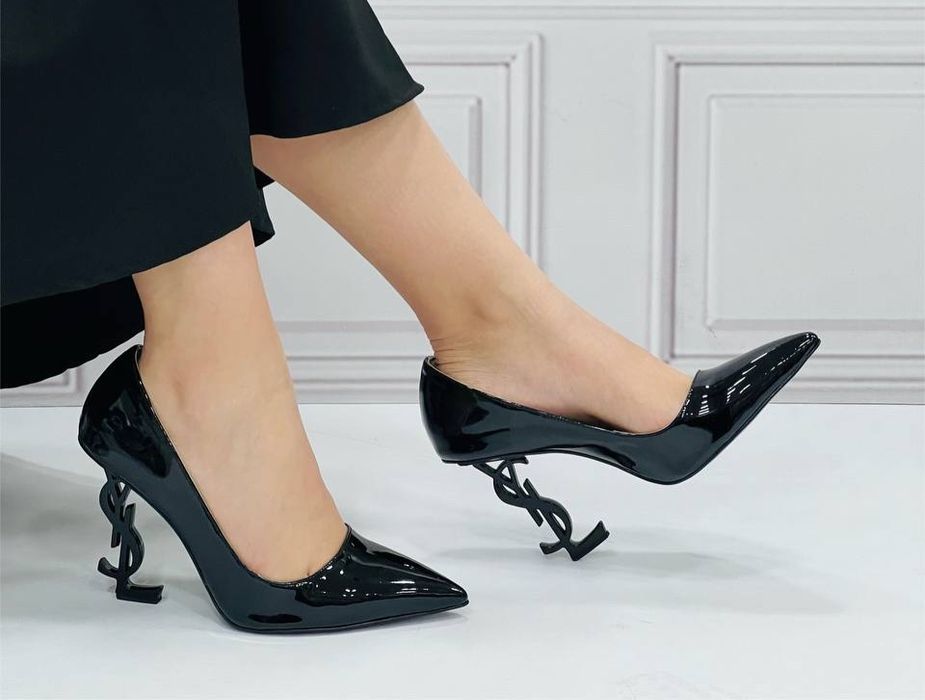 Обувки дамски токчета луксозни