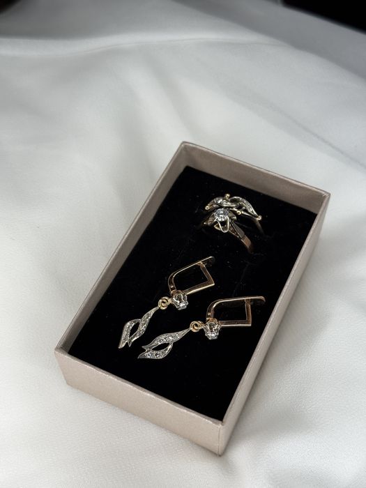 Златен руски сет жълто и бело злато и диаманти