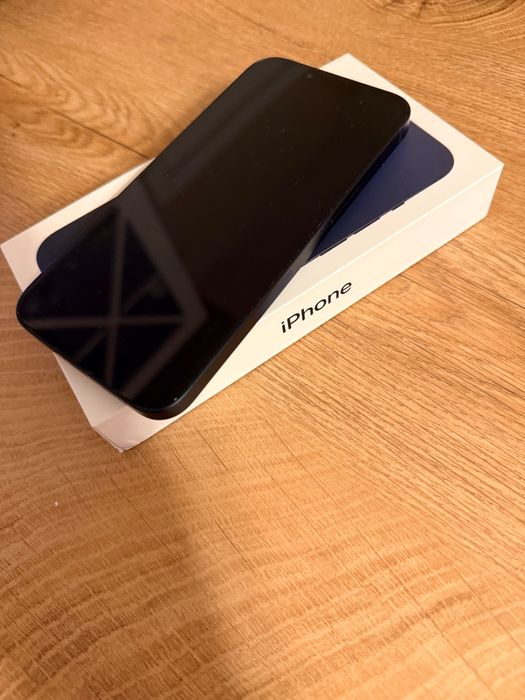 iPhone 13 памет-128gb + прозрачен кейс