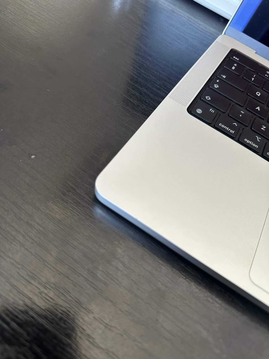 MacBook Pro 14 M1 silver, MDM, отличен, 16GB ram; 512GB SSD
