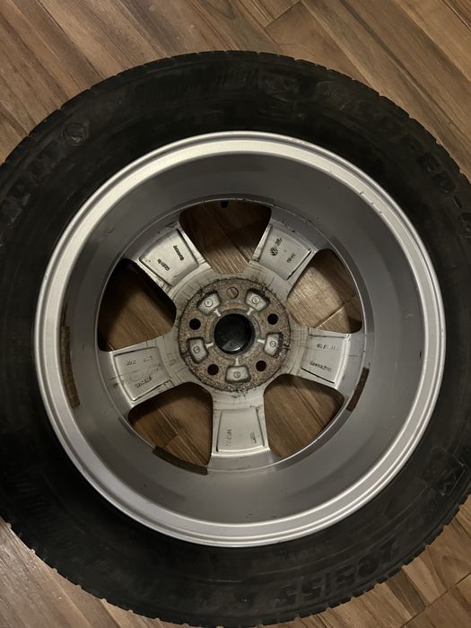 Jante aliaj vw 16 cu anvelope de iarna