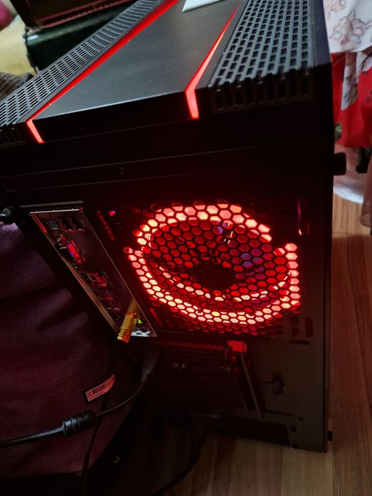 Desktop Ryzen 7 2700x Eight Core