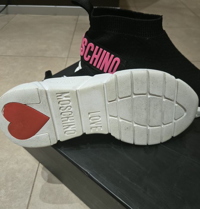 Moschino боти номер 38