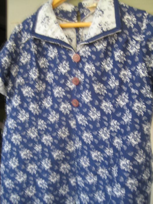 платья 52 размер продам