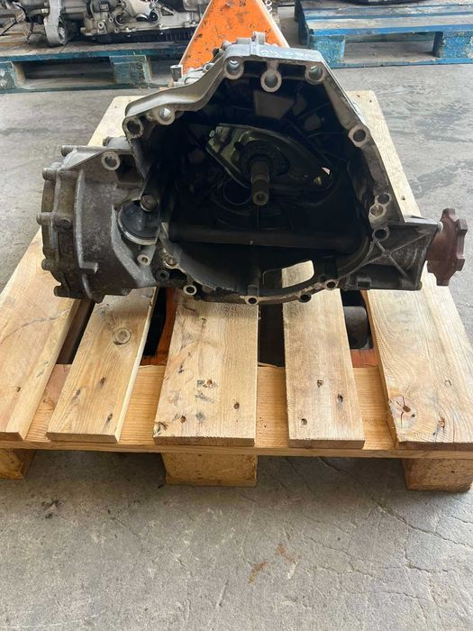 Скоростна Кутия AUDI A4 2.0TDI 143к.с.-Ръчна 6ск.