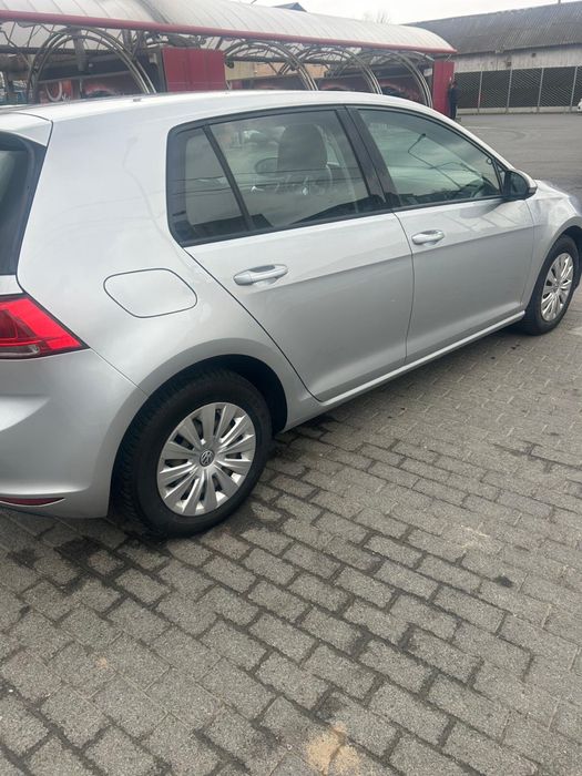 Volkswagen Golf 1.6 TDI Bluemotion