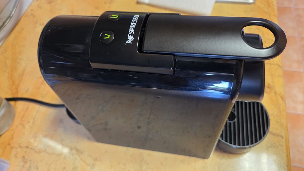 Expresor automat Delonghi Nespresso