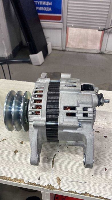 Генератор новый на Toyota 2UZ