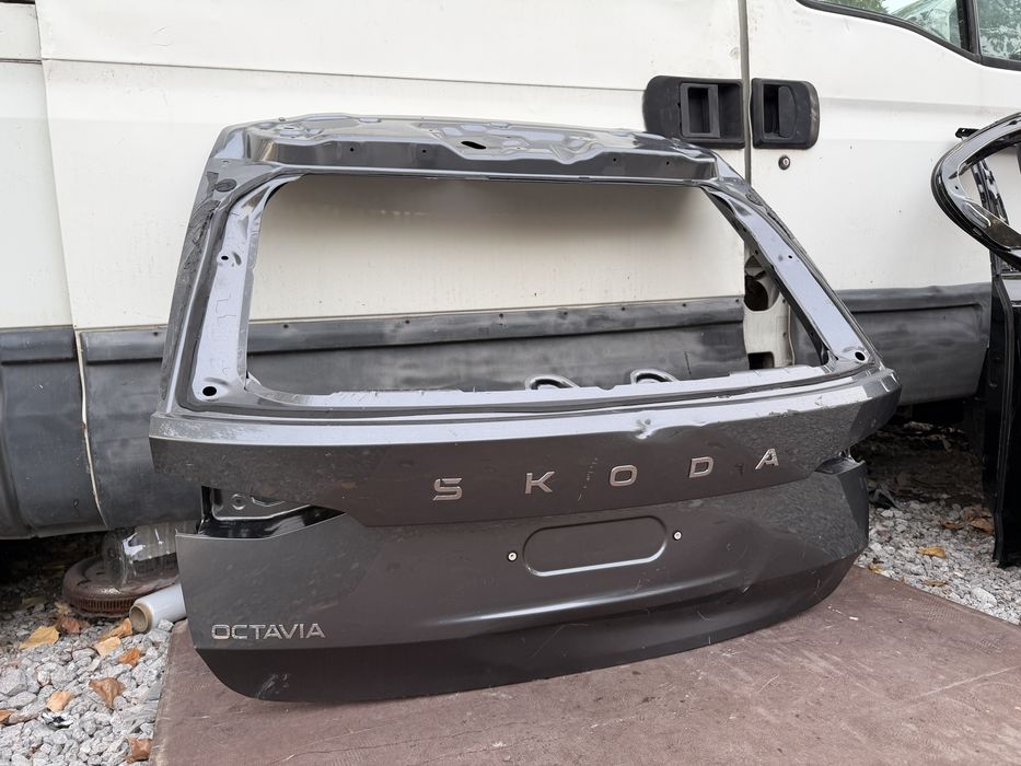 Капак Skoda Octavia 4 2020 год.-