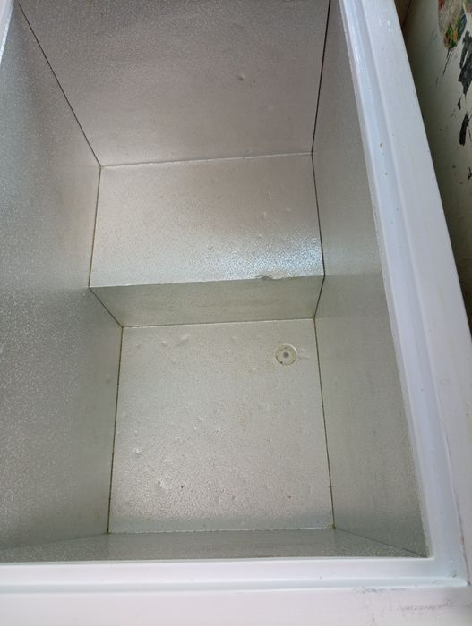 Продам холодильники нидорого